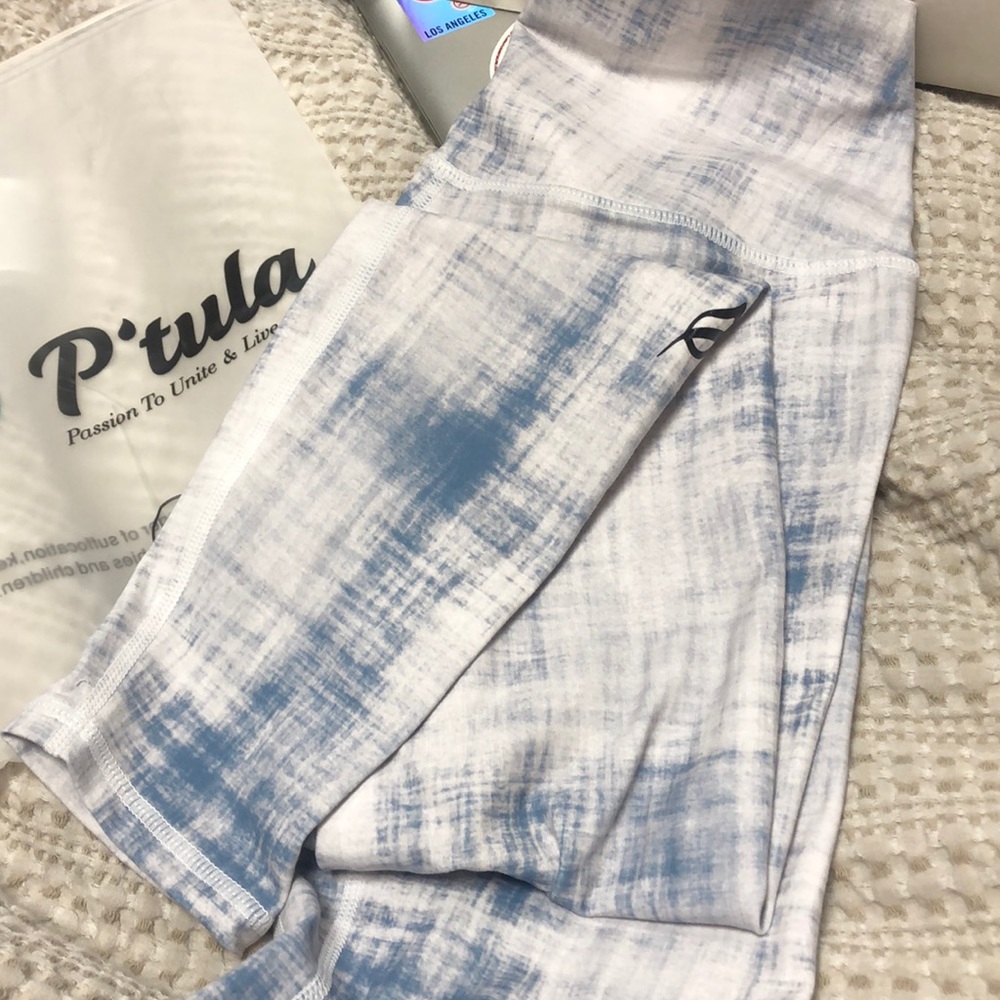 Brand New Sky Blue P’Tula Leggings Size Small